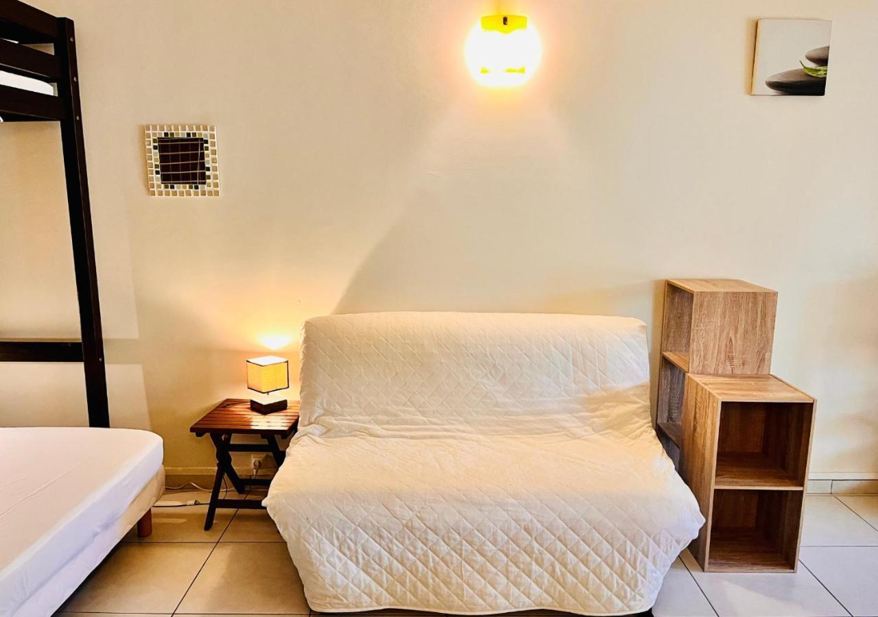 Studio Emeraude - Vue Mer - 6 Personnes Le Moule Kültér fotó